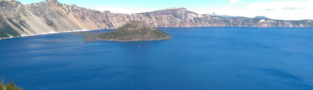 Image of the crystal blue waters of Crater Lake